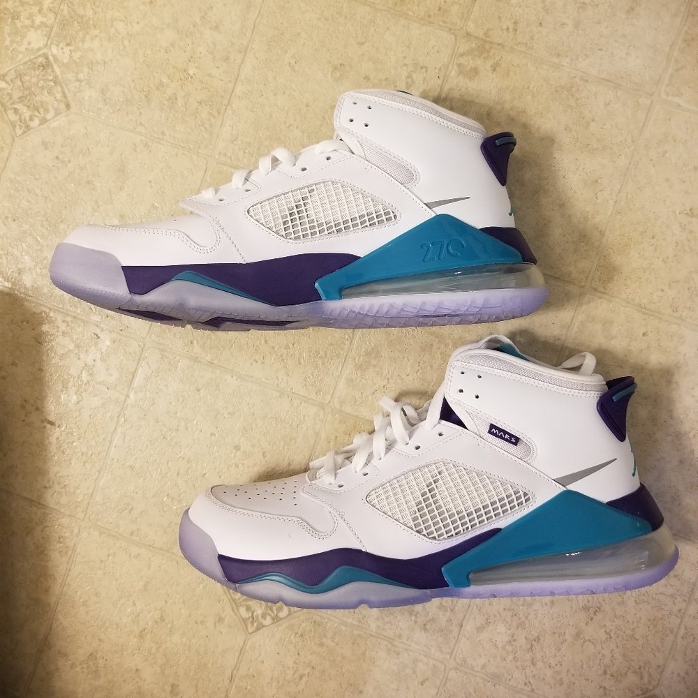 Air Jordan Mars 270 Grape, Mens